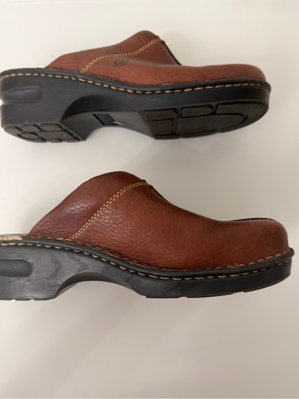 Born Brown Leather Slip-On Clog Size 9 - Picture 3 of 14